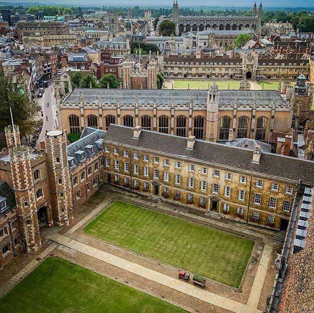 عدة مجامع في صورة واحدة - جامعة كامبريدج